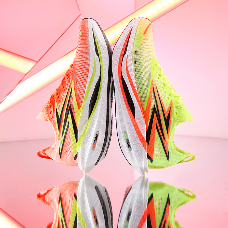 361飞燃4.5马拉松碳板竞速跑鞋