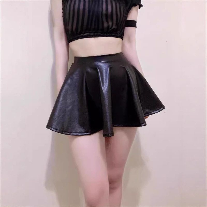 新款纯欲风百褶裙无内衬半身裙pu仿皮百褶裙弹力辣妹性感小短裙