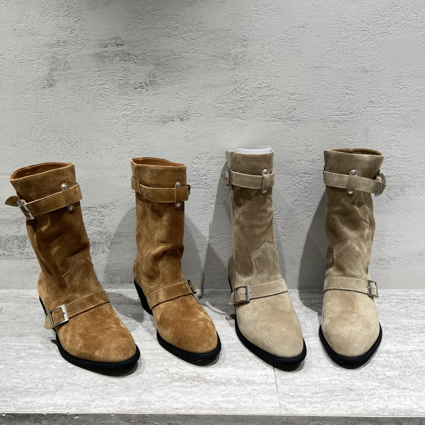 磨砂皮粗跟马丁靴皮带扣中筒靴女