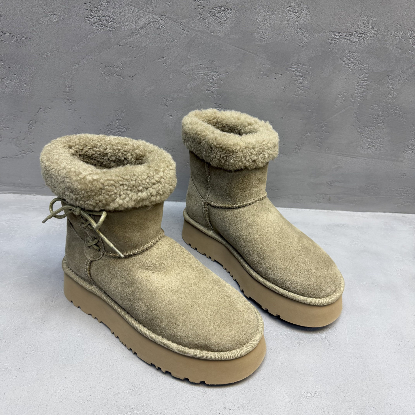 2026冬季真皮加绒厚底女雪地靴