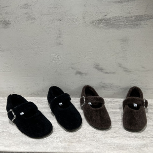 先锋名典女鞋2025冬季新款羊毛平底一字扣带加绒玛丽珍鞋毛毛鞋女