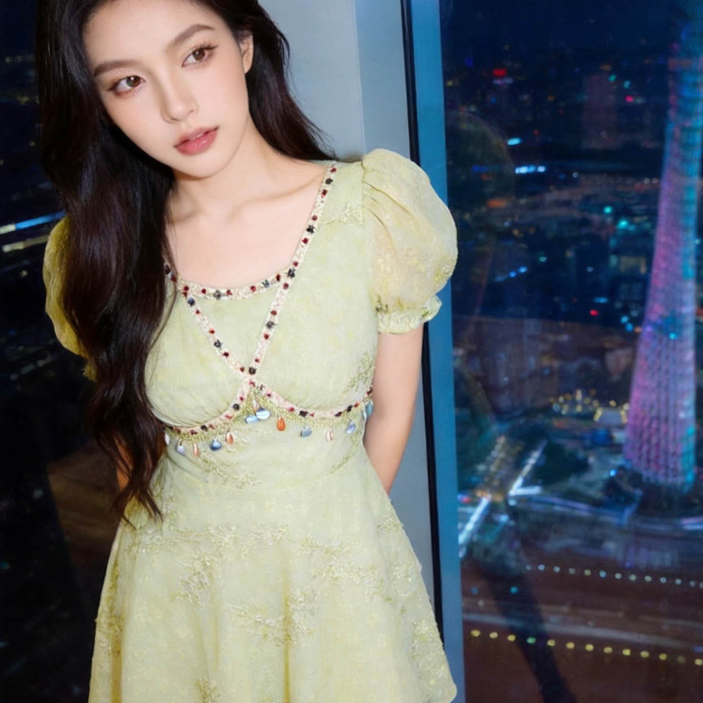 夏季新款女装法式方领重工钉钻收腰显瘦小个子泡泡袖连衣裙48270