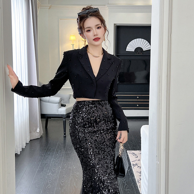 2025秋冬装新款时尚气质修身短款西装小外套重工设计感西服女9706