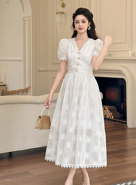 夏季新款女装法式气质V领收腰白色蕾丝连衣裙温柔风小仙女裙45223