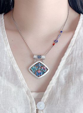 国潮复古四方形花朵弯管