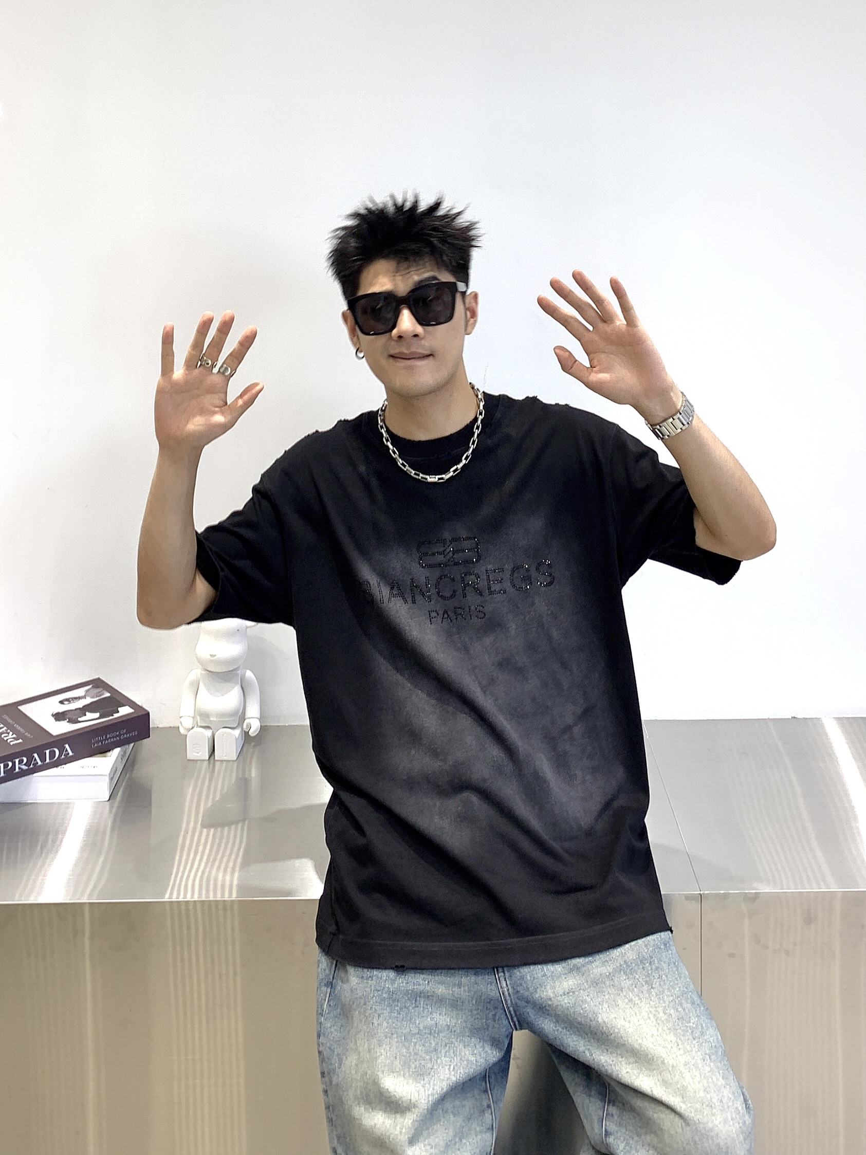 男美式短袖水洗做旧烫钻字母丅恤