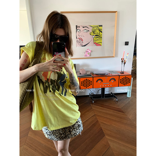 乐队人物印花宽松大版T恤