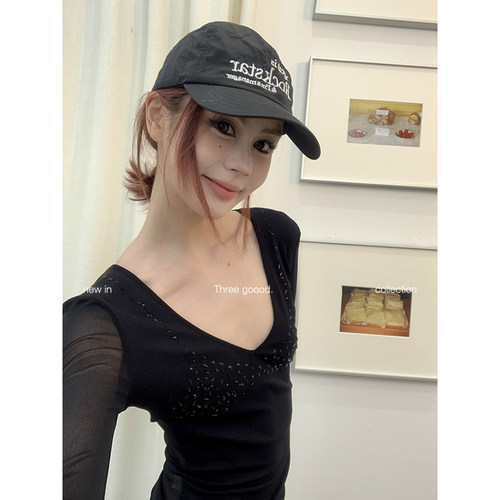 长袖时尚薄款V领烫钻胸型上衣