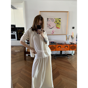 THREE GOOOD殷三吉 浣熊绒假两件V领开衫蕾丝元素拼接长半裙套装