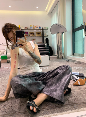 THREE GOOOD殷三吉 潮流感低腰涂鸦烫银直筒阔腿牛仔裤设计感