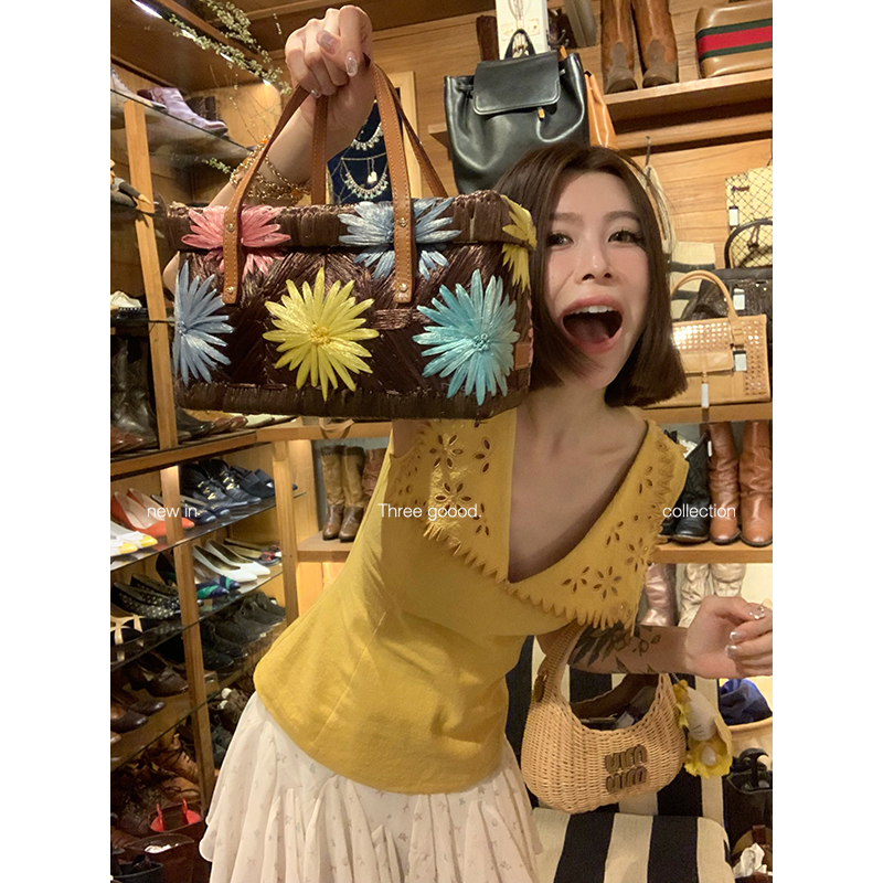 三吉绣花法式苎麻背心V领上衣