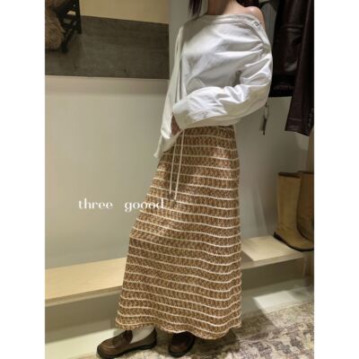 THREE GOOOD殷三吉 设计感格子蕾丝剪花长半身裙女2025春季新款