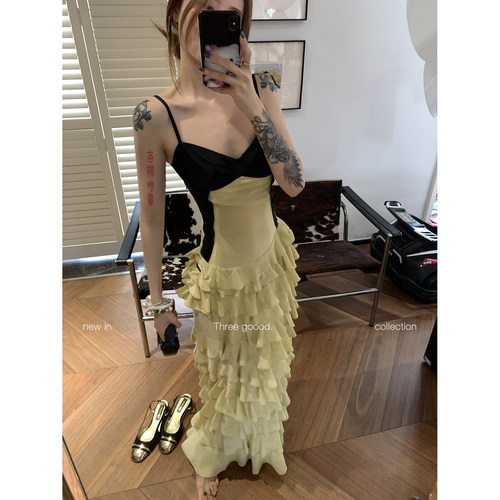 THREE GOOOD殷三吉 吊带蛋糕连衣裙女秋冬小众设计感时尚内搭裙子