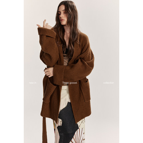 三吉羊毛粗针坑条毛织外套