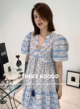 THREE GOOOD殷三吉D蓝调时光泡泡袖甜美风短款复古连衣裙SQ230325