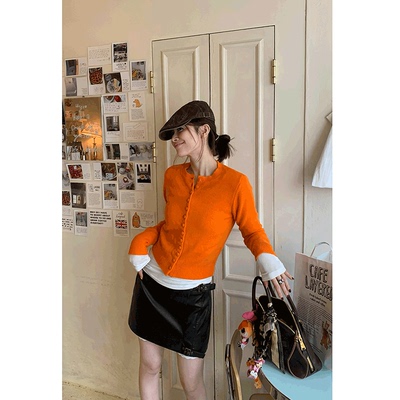 THREE GOOOD殷三吉 焦糖可颂棕色皮半裙复古百搭半身裙女2025新款