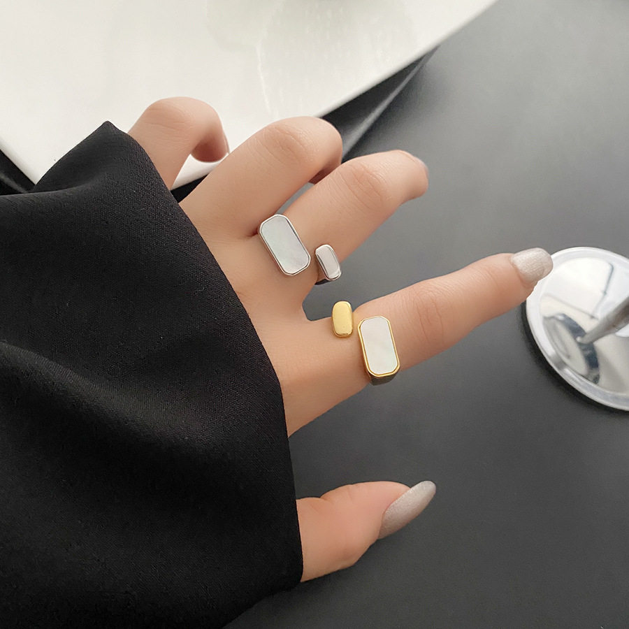 日韩简约个性长条天然白色贝壳钛钢镀金色食指戒指指环女款不掉色