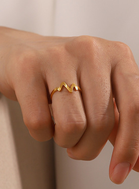 日韩小众设计法式小巧精致心电图戒指女百搭钛钢镀金心跳指环新款