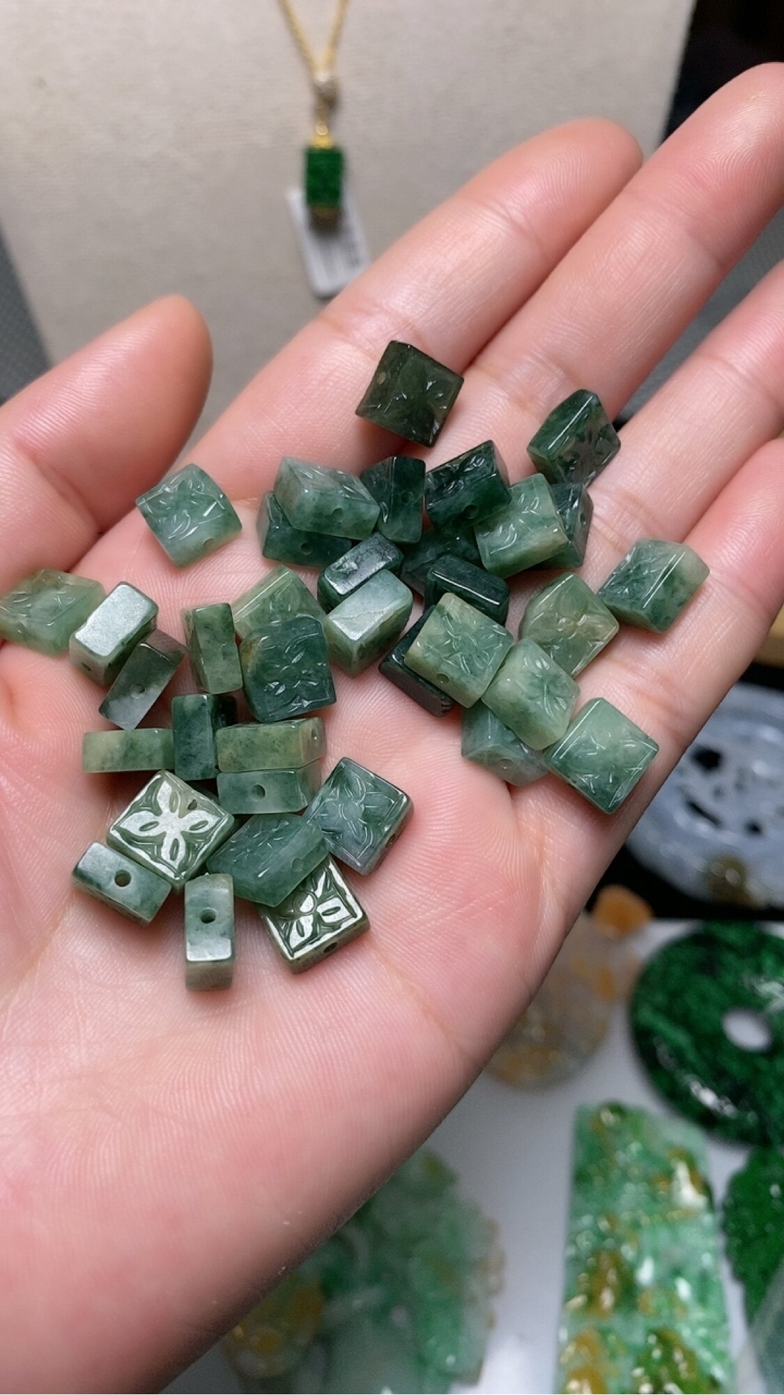 天然翡翠四叶草小方块9.9发3个