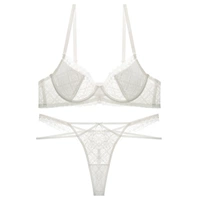 99934 Белый (с брюками)