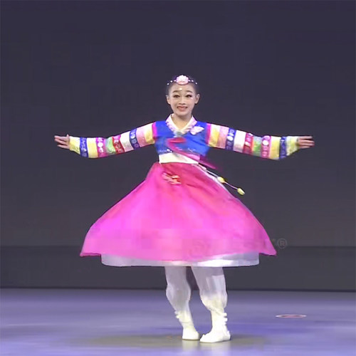 2023年秋季民族演出服