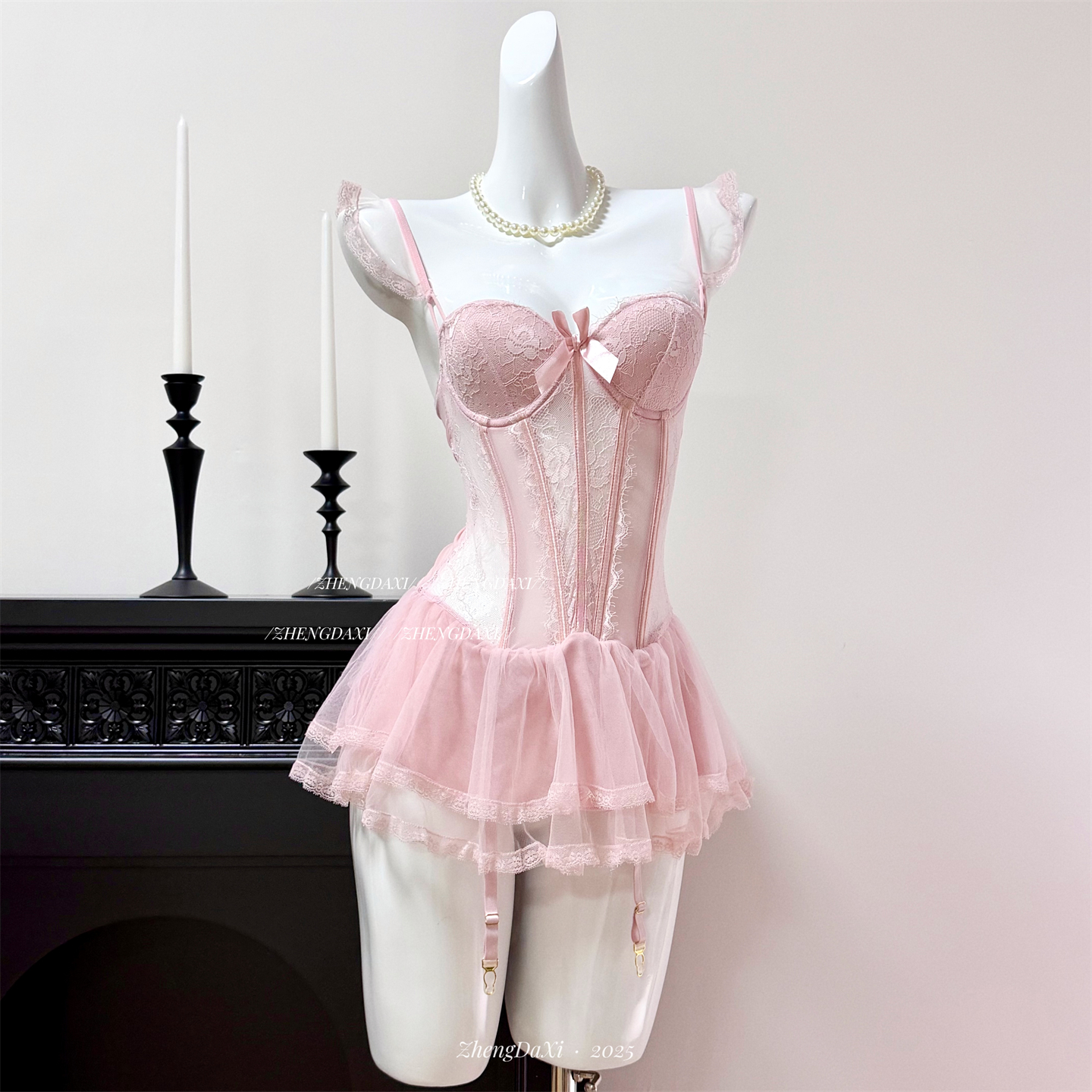 郑大嘻~溺吻玫瑰 甜美带胸垫性感显瘦蓬蓬裙小胸鱼骨胸衣显大马甲