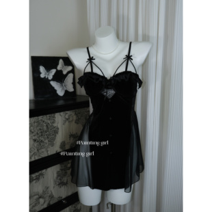 郑大嘻~黑天鹅·性感睡衣女春秋款丝绒家居服小胸聚拢吊带睡裙