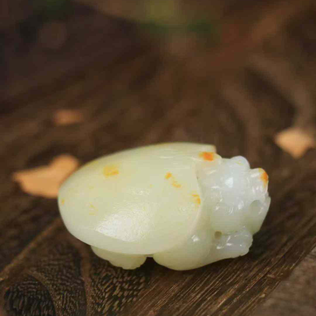 和田玉籽料羊脂白玉龙龟把件