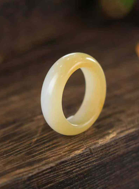 和田玉糖白俏色细圈女戒