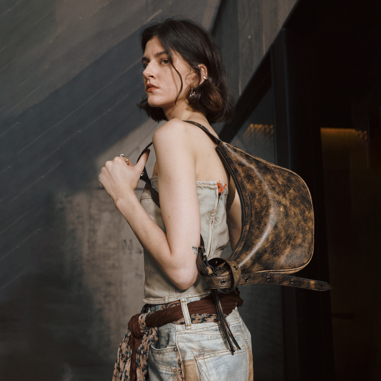 INJOYLIFE流苏马鞍包 牛皮单肩斜挎包月牙包手提包通勤小众女包