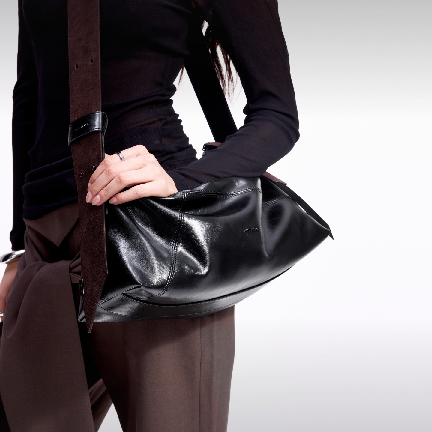 INJOYLIFE结构枕头包大号 柔软油蜡皮大容量通勤斜挎单肩包中性,箱包皮具/热销女包/男包,通用款女包,淘宝优惠券,粉丝福利购,淘宝优惠卷