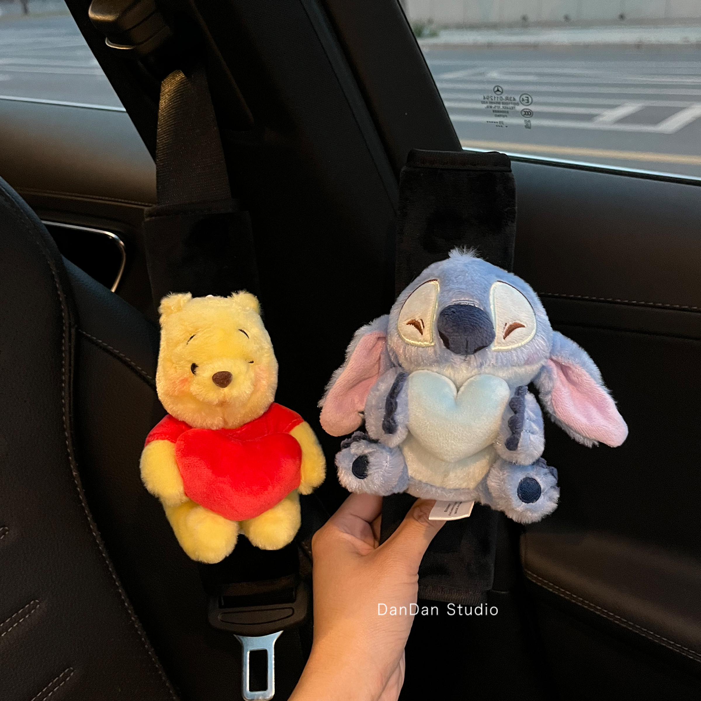 萌友抱抱爱心维尼熊毛绒玩偶卡通高颜值短绒汽车安全带护肩保护套