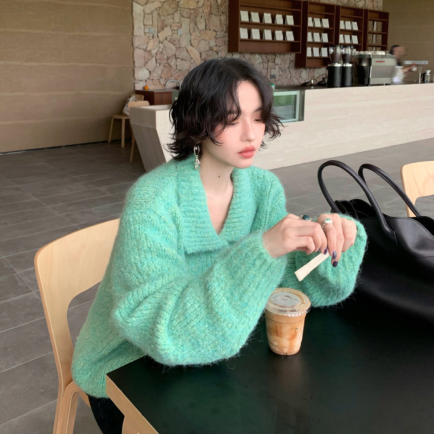 酒午软糯毛衣针织开衫加厚外套女