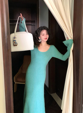 酒午自制【回信】港风复古法式喇叭袖圆领针织连衣裙女冬打底长裙