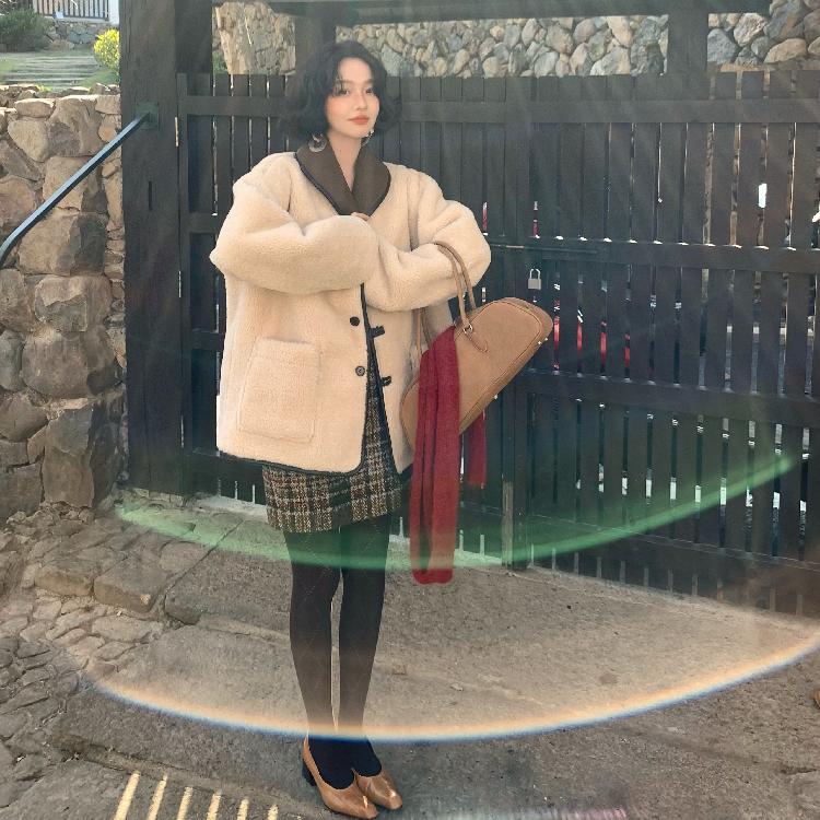 酒午自制夹绒短外套皮毛一体外套