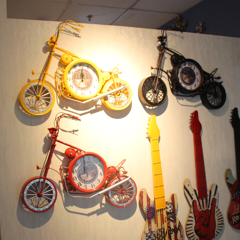 豪美客厅现代简约小摩托钟表