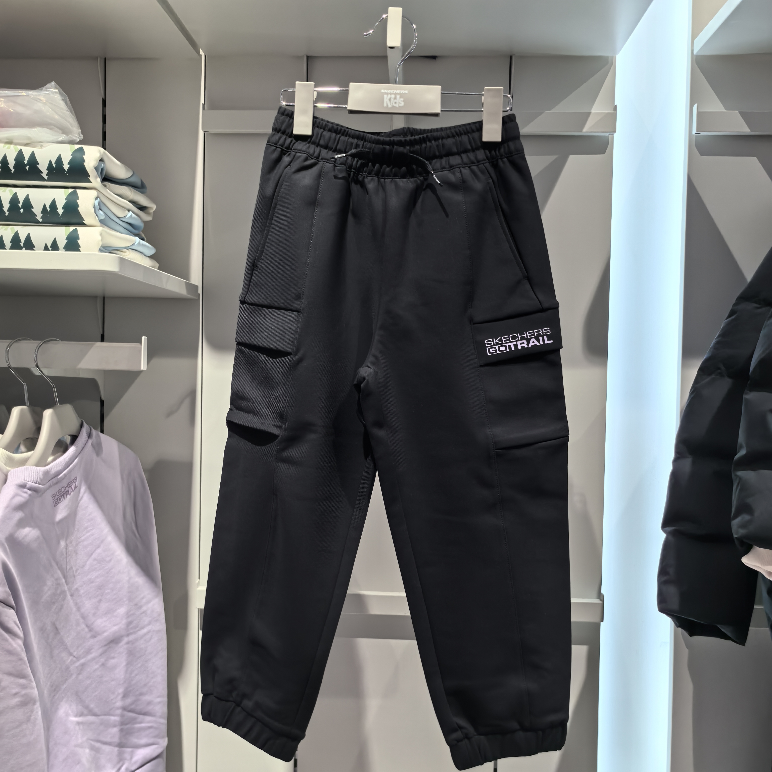 斯凯奇儿童2025年春季新款女童运动工装长裤P125G017