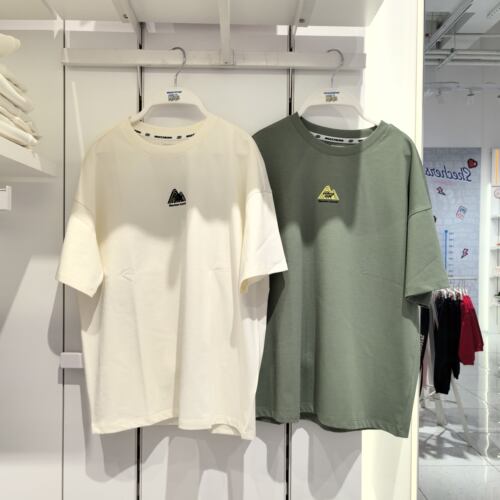 斯凯奇儿童26夏季新款男童时尚百搭运动休闲户外短袖T恤P226B033