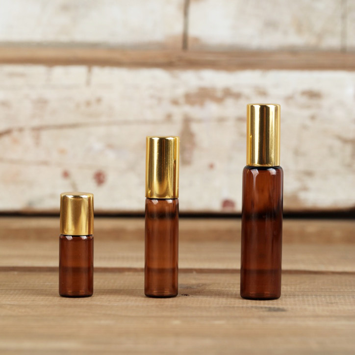 台版茶色玻璃滚珠瓶按摩精油分装瓶旅行套装化妆品瓶3ml5ml10ml 海拉小巷 淘优券