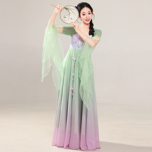 古典舞蹈服女飘逸仙连衣裙古风汉服中国舞演出服大裙摆汉唐舞蹈服