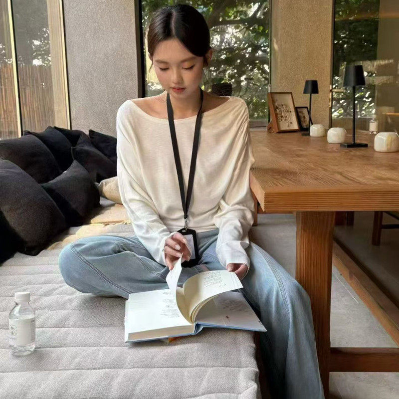 E号2026年早春新款韩版时尚斜肩长袖T恤女宽松显瘦百搭上衣ins