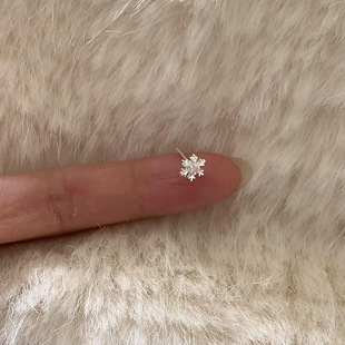 养耳洞雪花耳钉女养耳洞轻奢气质简约百搭耳环小众设计高级感耳饰