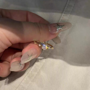 璀璨星河戒指女轻奢小众高级感食指戒2025新款精致时尚高颜值指环