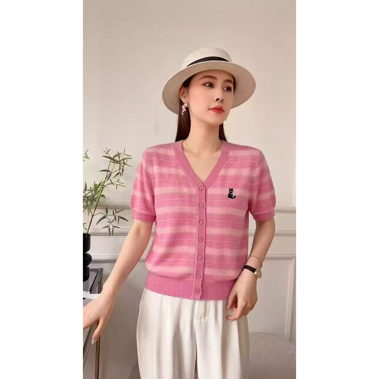 030撞色v领条纹刺绣短袖针织衫女T恤夏新款韩版宽松显瘦上衣潮