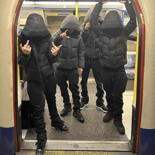 syna恶魔岛羽绒服短款外套保暖欧美街头嘻哈说唱街头