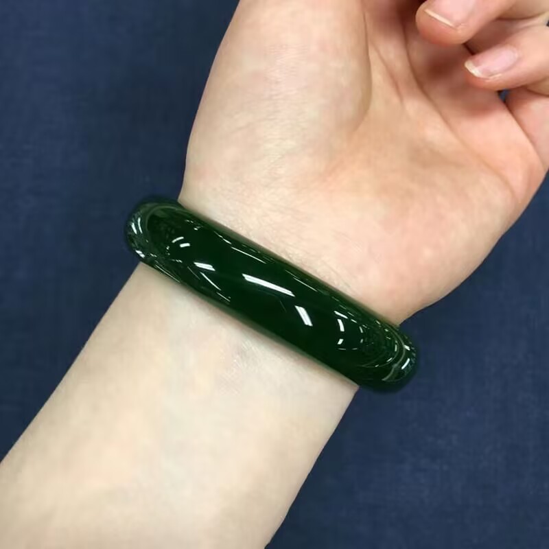 和田色玉碧绿色帝王绿玉手镯祖母绿细条女款菠菜绿少女正款高端款