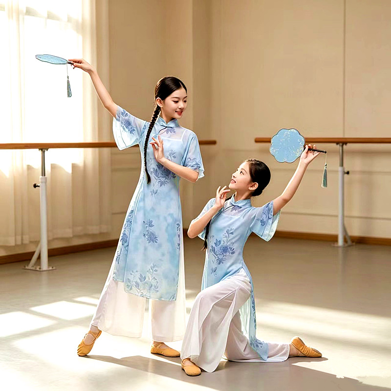 儿童古典舞青花瓷演出服国风立领儿童演出服