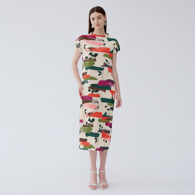 sera轻奢三宅短袖半高领连衣裙女2025新款韩版风小众感印花褶皱直