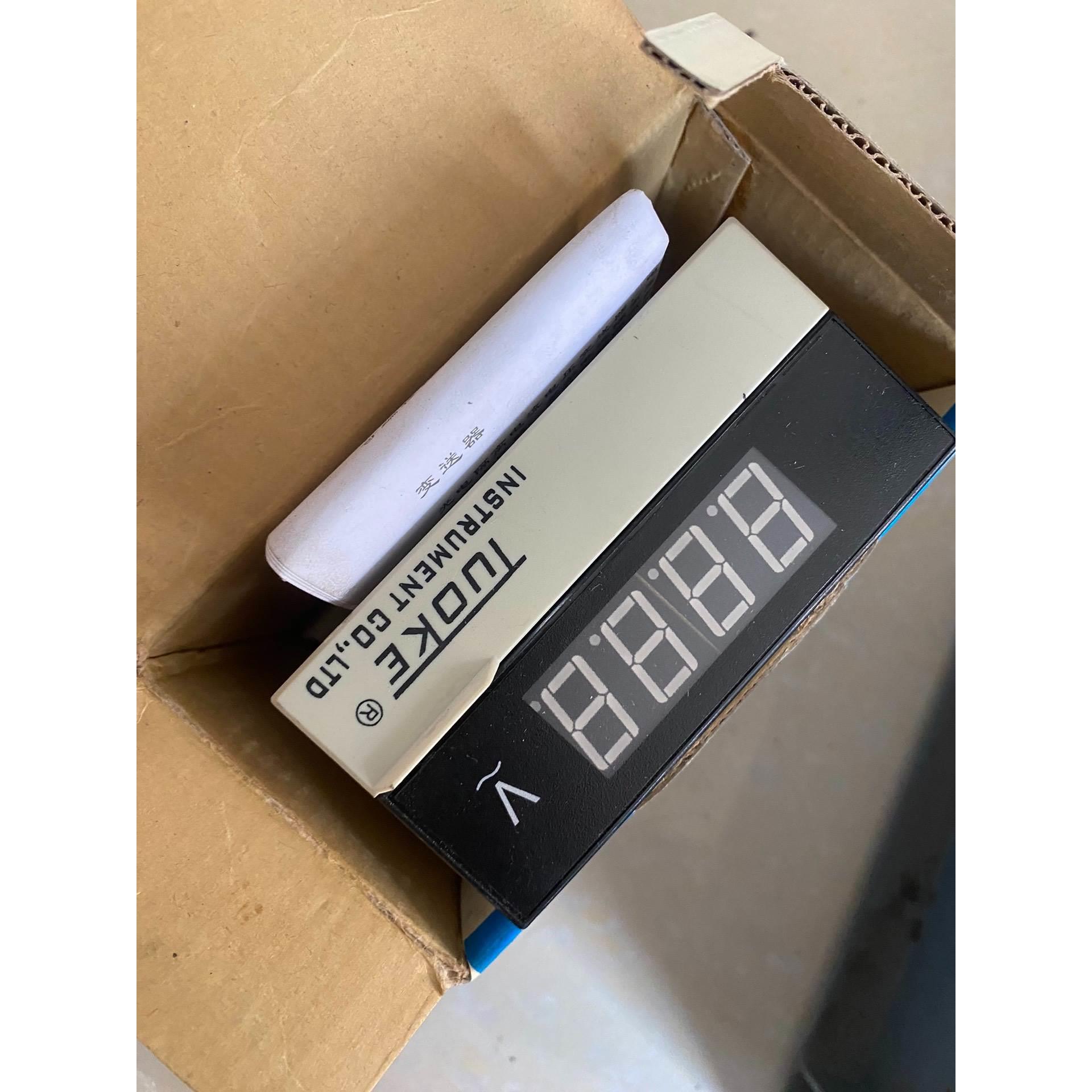 【释迦】luoke数显 db3电流电压表 全新3个