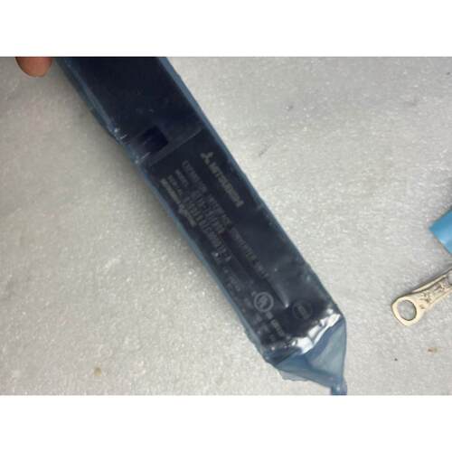 【释迦】三菱触摸屏模块GT15-75IF900 通讯模块,